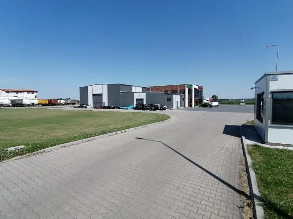 o-nas-budynek-1