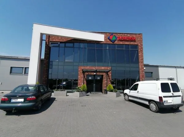 o-nas-budynek-2